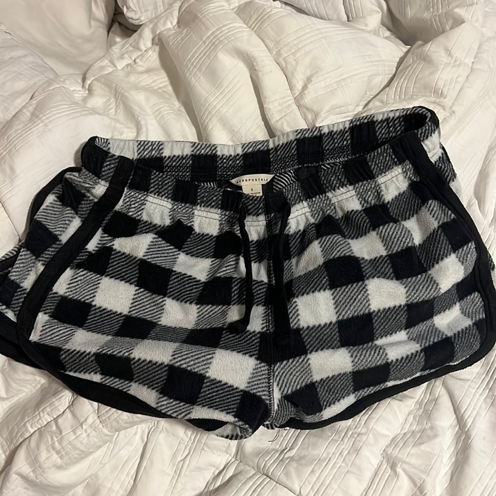 HEAVILY WORN SHORTS 💘💘